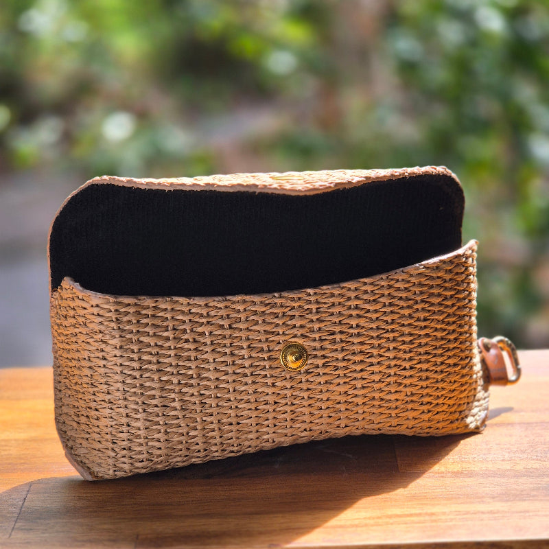 Sunglass case open